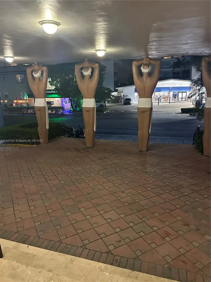 6345 Collins Ave #416, Miami Beach, FL 33141 - #3