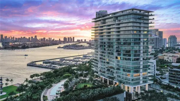 800 S Pointe Dr #502, Miami Beach, FL 33139