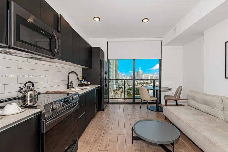 398 NE 5th St #2005, Miami, FL 33132 - Image #2