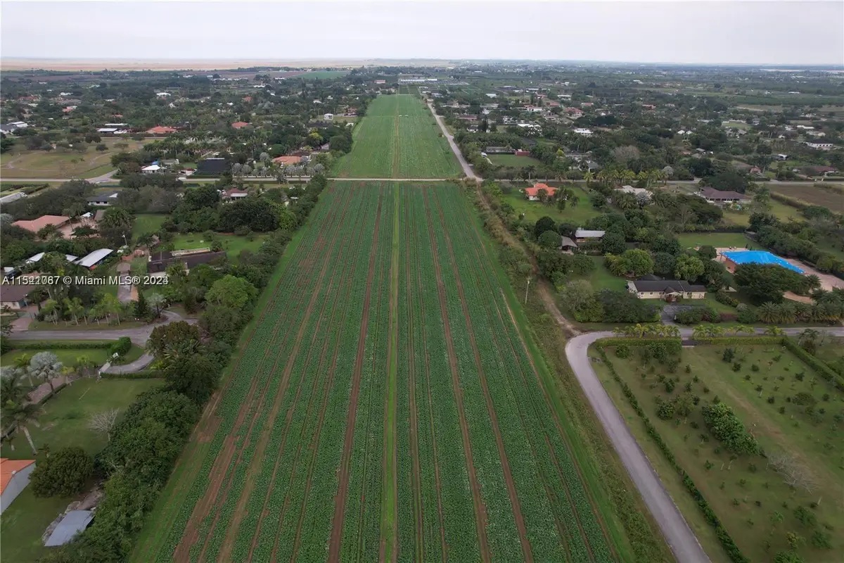 23280 SW 209th Pl, Homestead, FL 33031 - Image #1