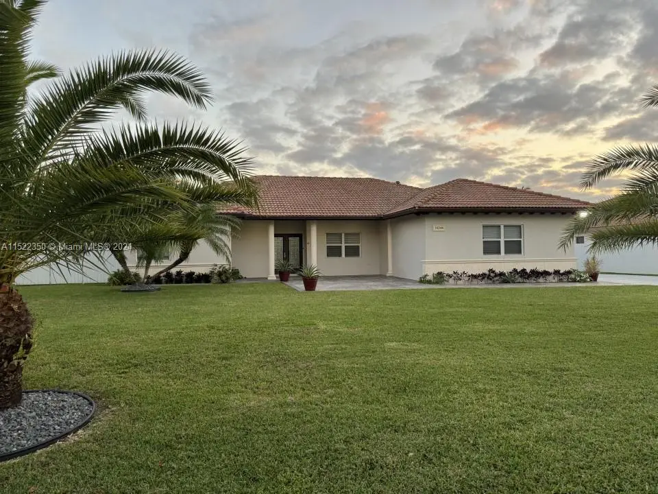 16344 SW 275th Ter, Homestead, FL 33031 - Image #1