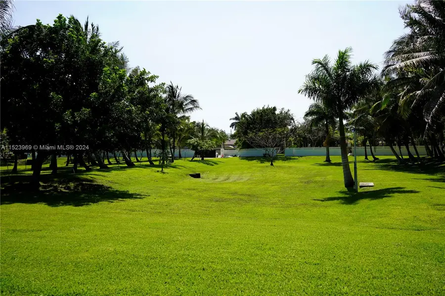 6500 Volunteer Rd, Southwest Ranches, FL 33330 - Image #2