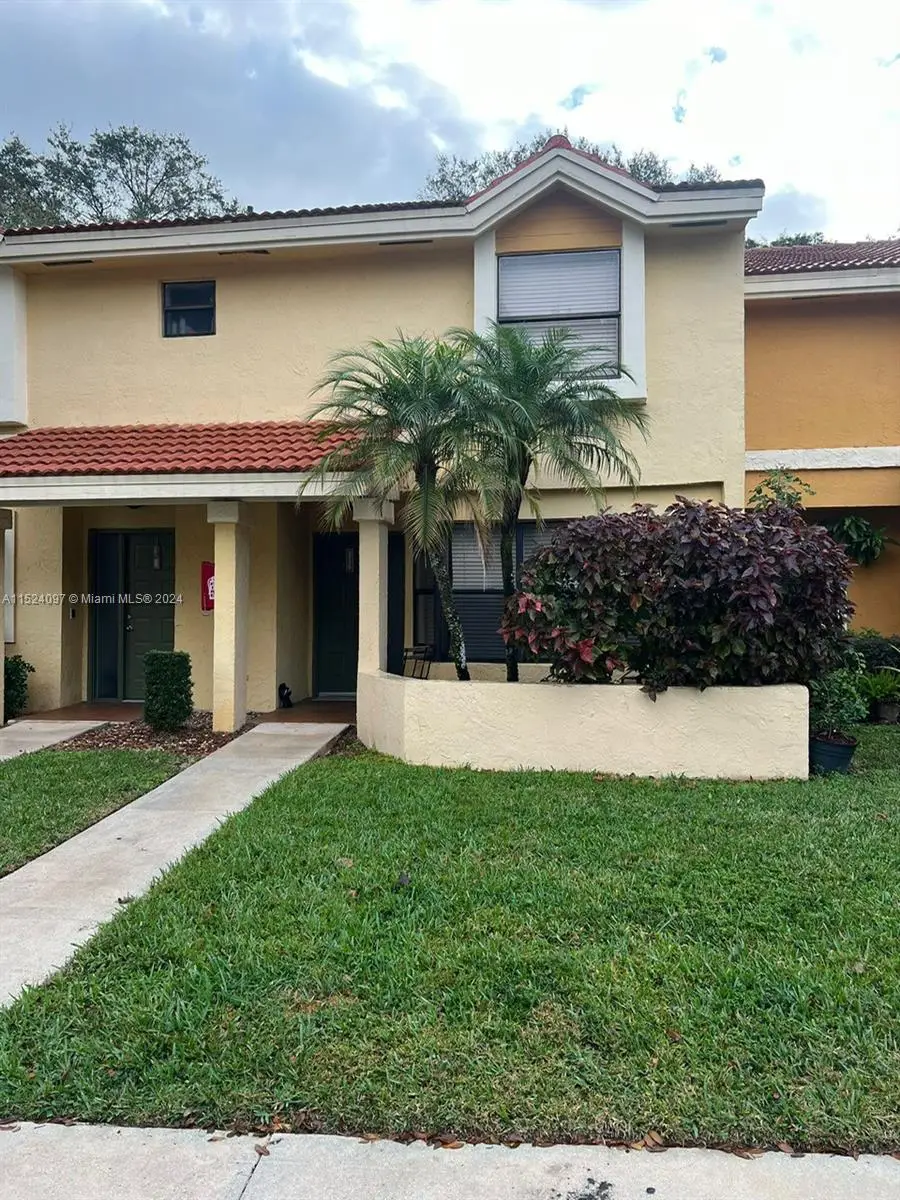 3726 Coral Tree Cir #3726, Coconut Creek, FL 33073 - Image #1
