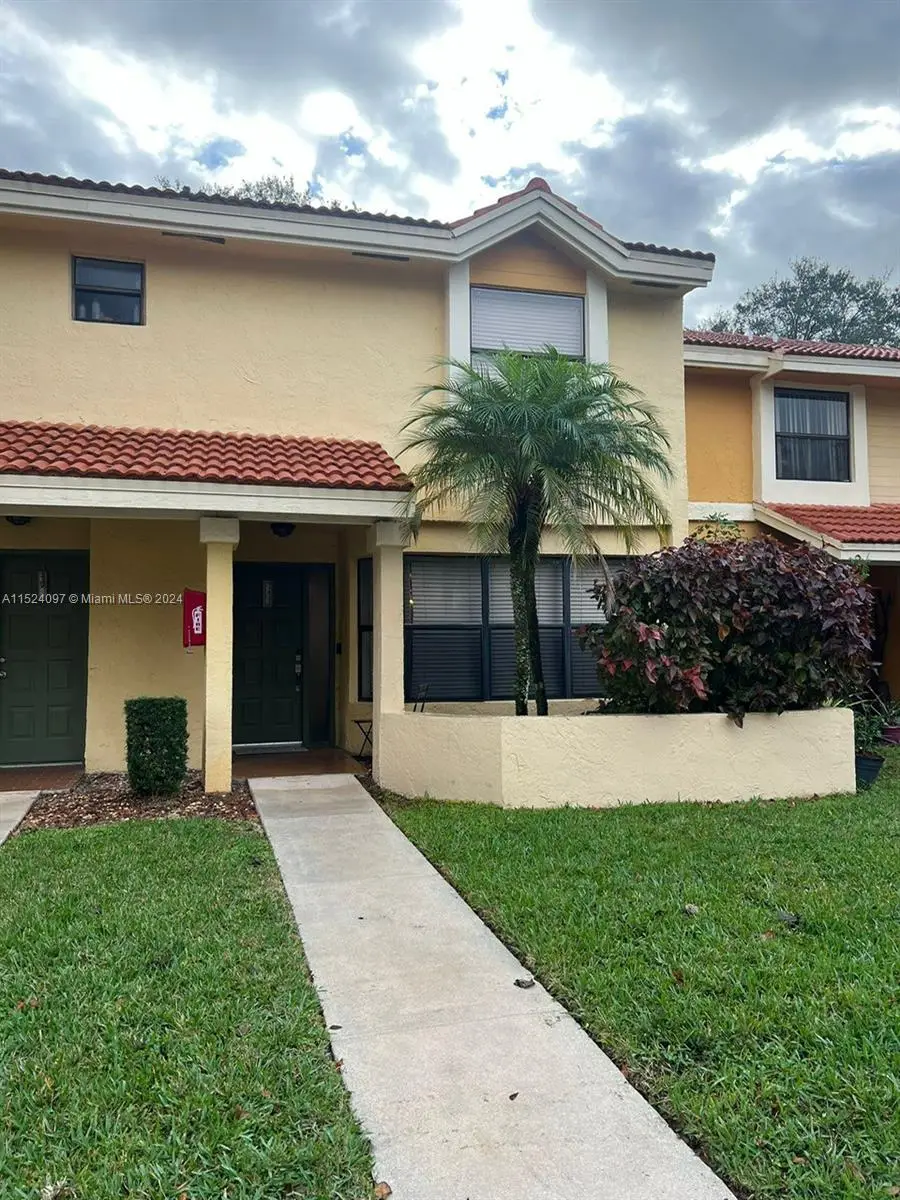 3726 Coral Tree Cir #3726, Coconut Creek, FL 33073 - Image #2