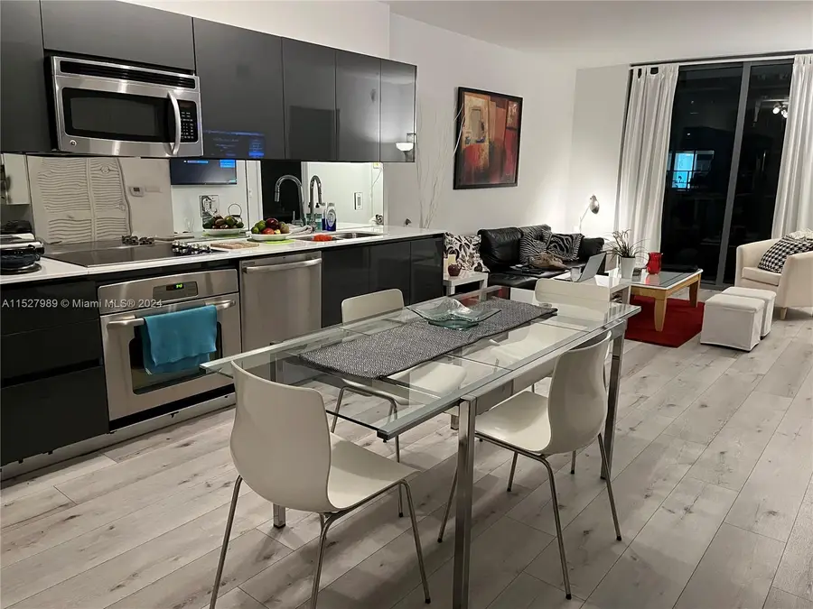 31 SE 6th St #804, Miami, FL 33131 - #3