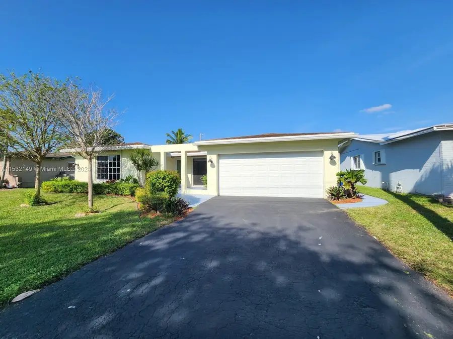 10551 Sunset Strip, Sunrise, FL 33322 - #2