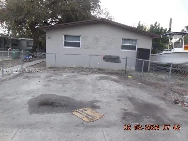 2580 York St, Opa Locka, FL 33054 - Image #2