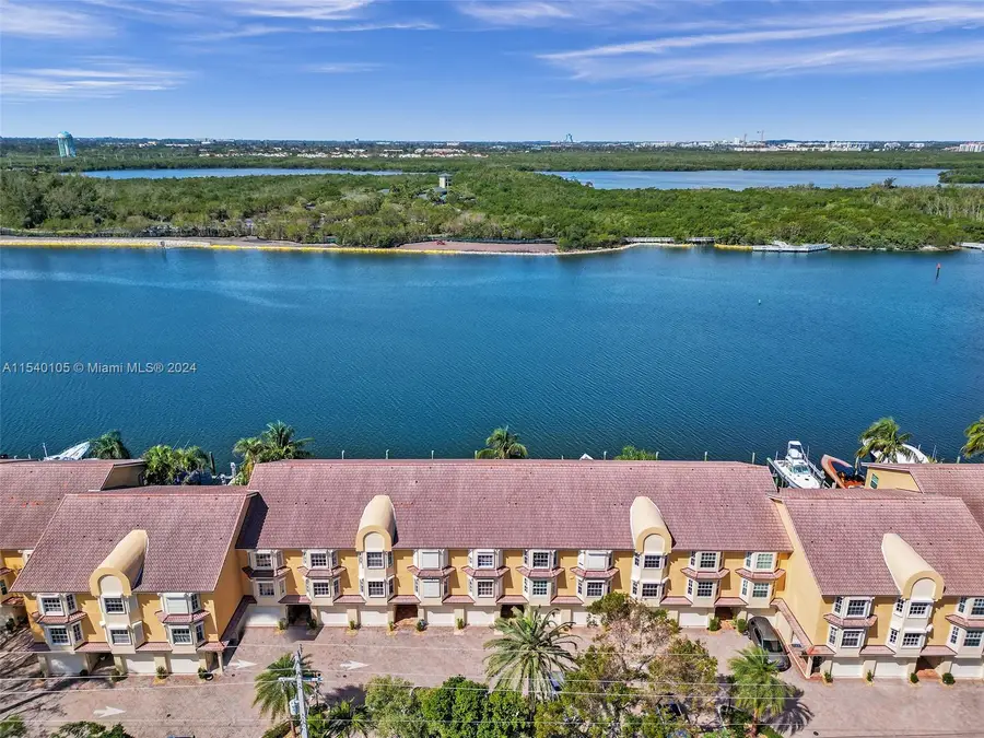 4212 N Ocean Dr, Hollywood, FL 33019 - Image #3