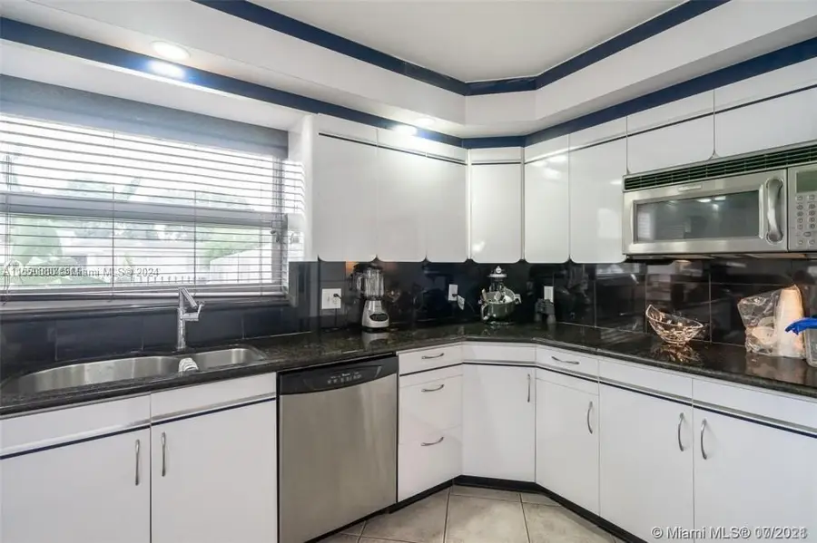 Address Withheld By Seller, Miami, FL 33162 - Image #2