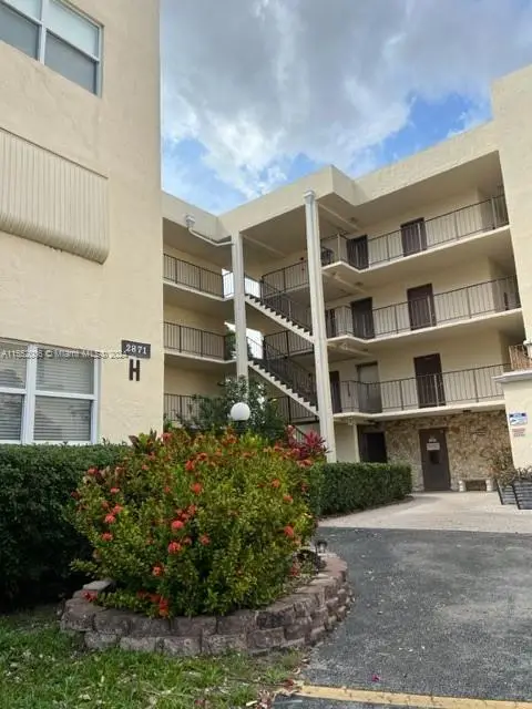 2871 Somerset Dr #218, Lauderdale Lakes, FL 33311 - Image #1