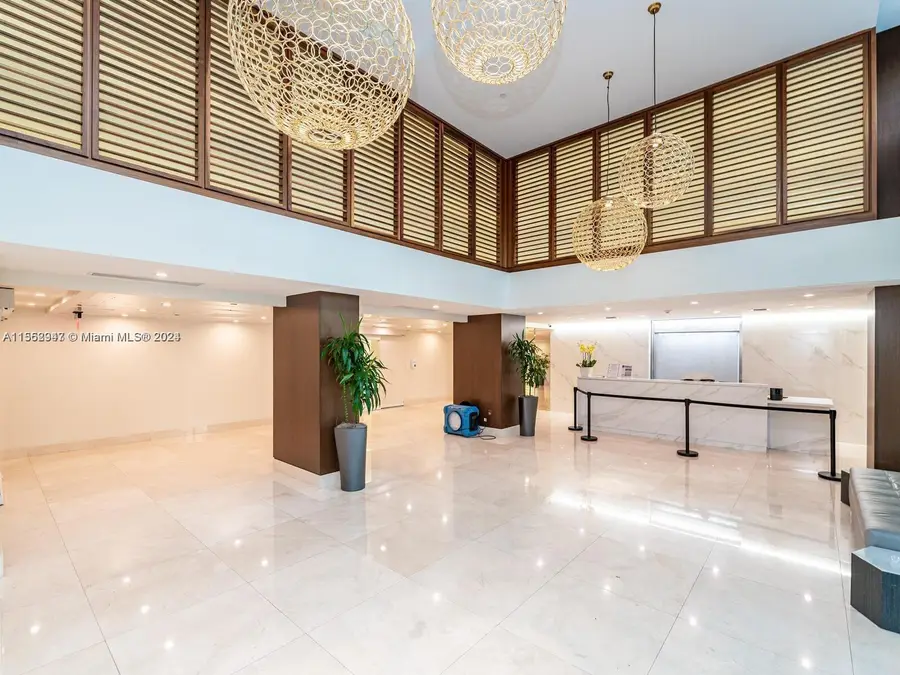 540 Brickell Key Dr #811, Miami, FL 33131 - Image #2