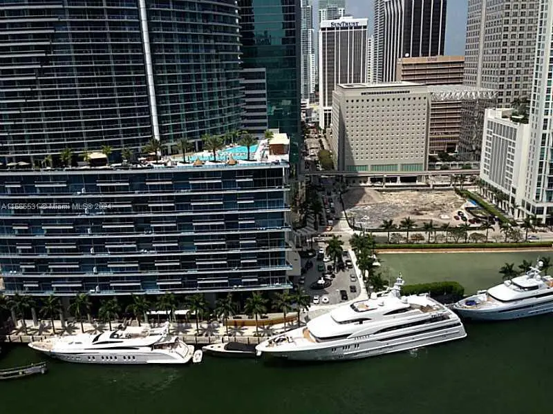 475 Brickell Av #2415, Miami, FL 33131 - #3