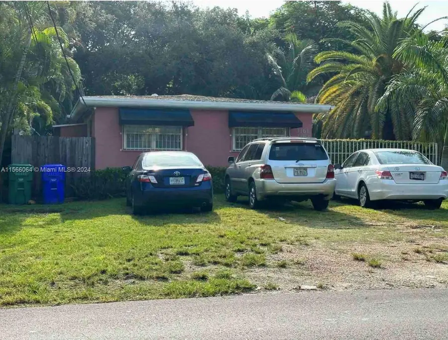 Address Withheld By Seller, Miami, FL 33133 - Image #3