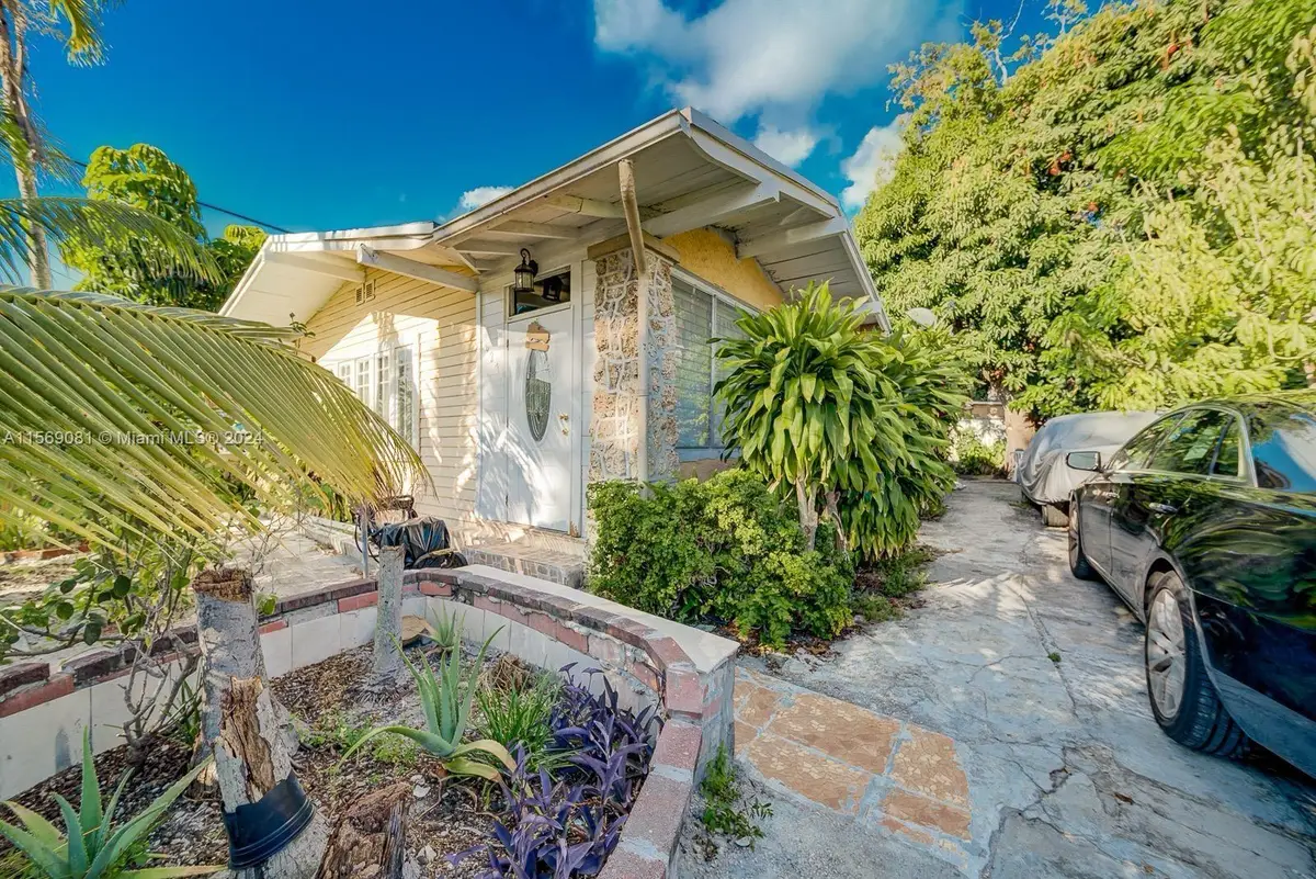 627 SW 11th Ave, Miami, FL 33130 - Image #1