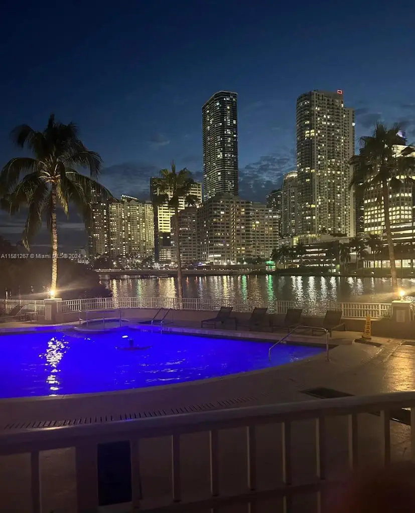 701 Brickell Key Blvd #202, Miami, FL 33131 - Image #2