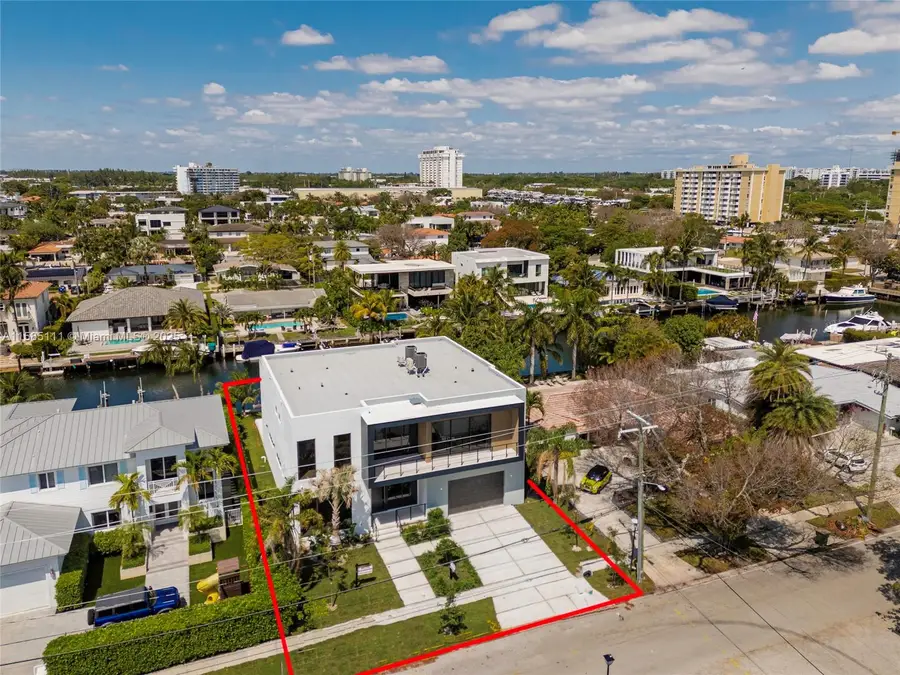 13080 N Bayshore Dr, North Miami, FL 33181 - Image #2