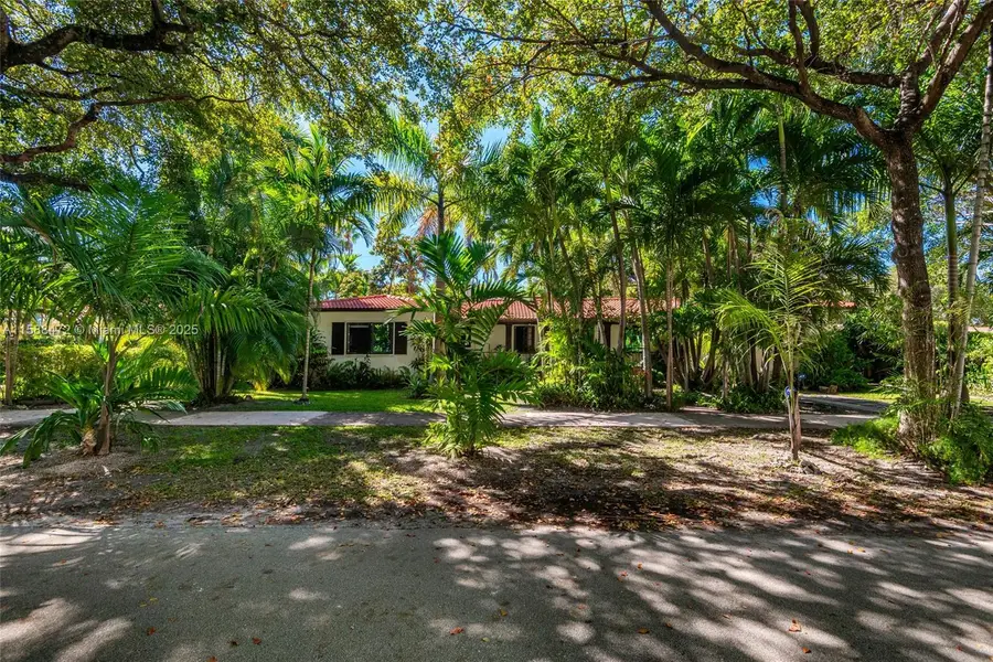 320 San Sebastian Ave, Coral Gables, FL 33134 - Image #2