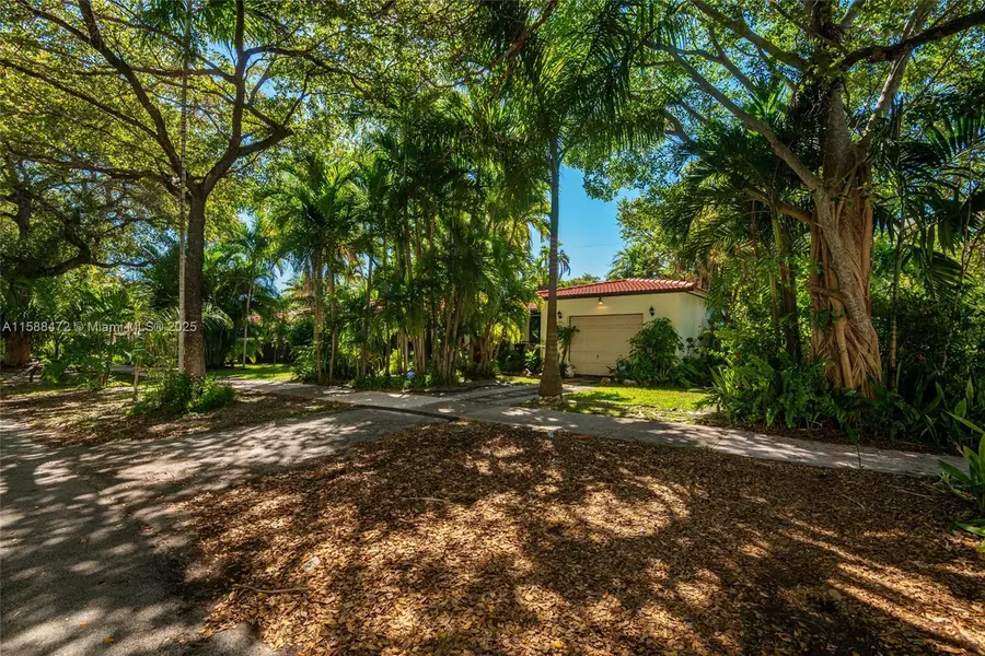 320 San Sebastian Ave, Coral Gables, FL 33134 - Image #3