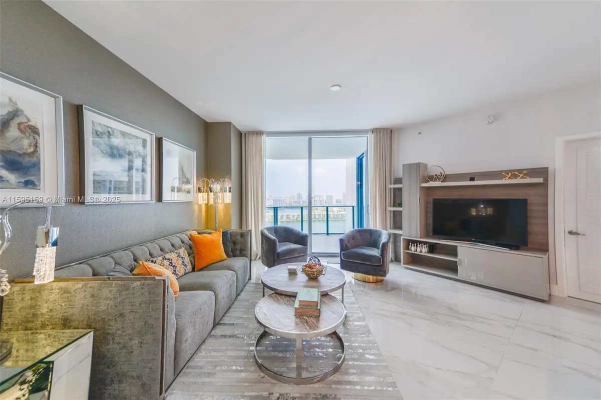 17111 Biscayne Blvd #2303, North Miami Beach, FL 33160 - Image #1