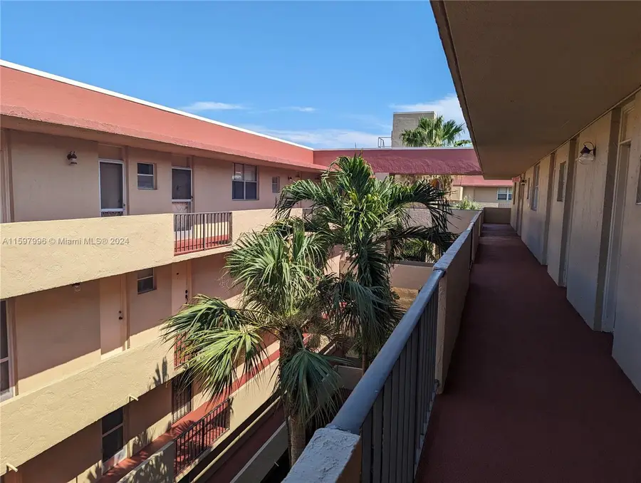 404 NW 68th Ave #513, Plantation, FL 33317 - Image #3