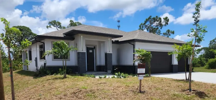 47 E Brig Cir, Placida, FL 33946 - Image #2