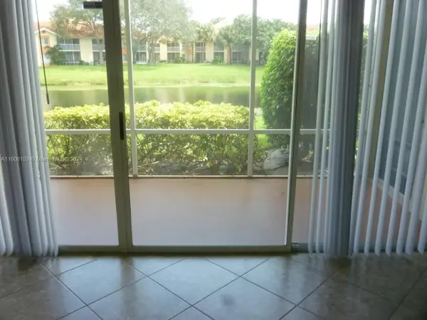 4102 Glenmoor Dr #4102, West Palm Beach, FL 33409