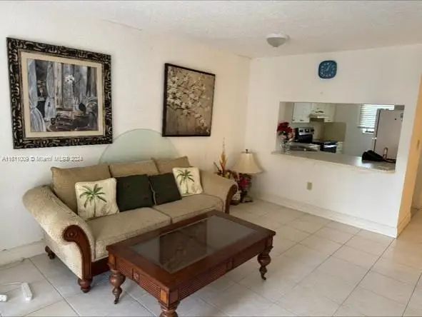 8517 NW 7th St #304, Miami, FL 33126 - Image #2