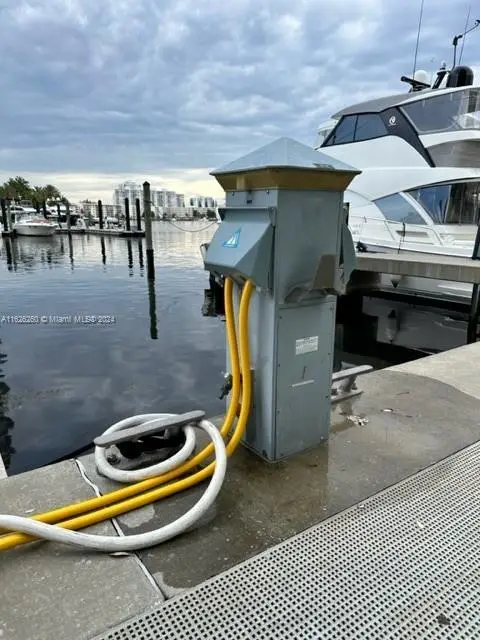 17211 Biscayne Blvd Bs-45, North Miami Beach, FL 33160 - Image #3