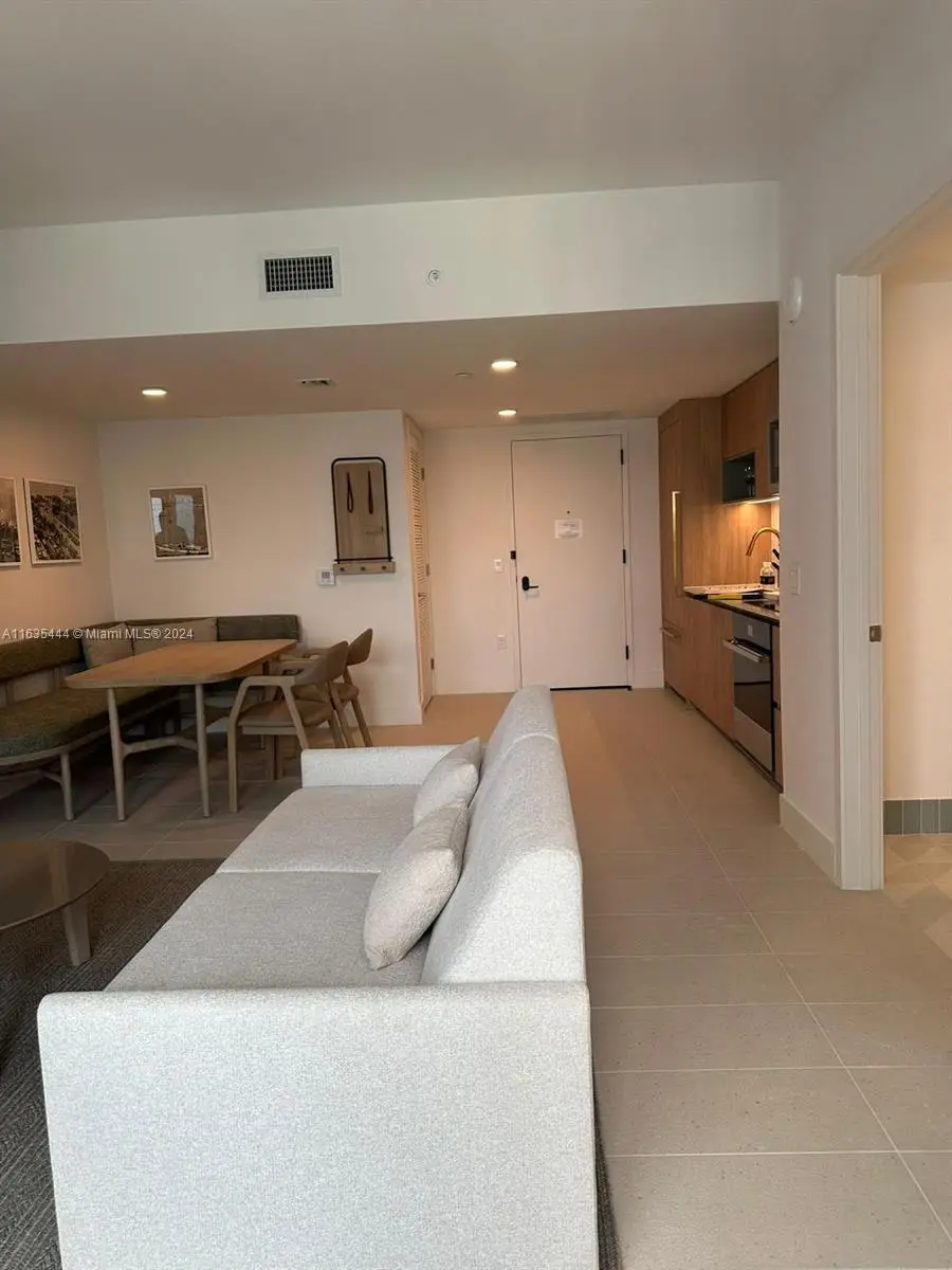 159 NE 6 Th Street #3513, Miami, FL 33132 - Image #3