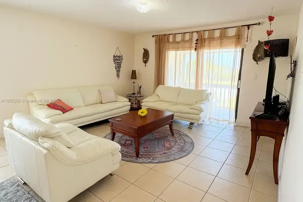 13781 SW 66th St #221B, Miami, FL 33183