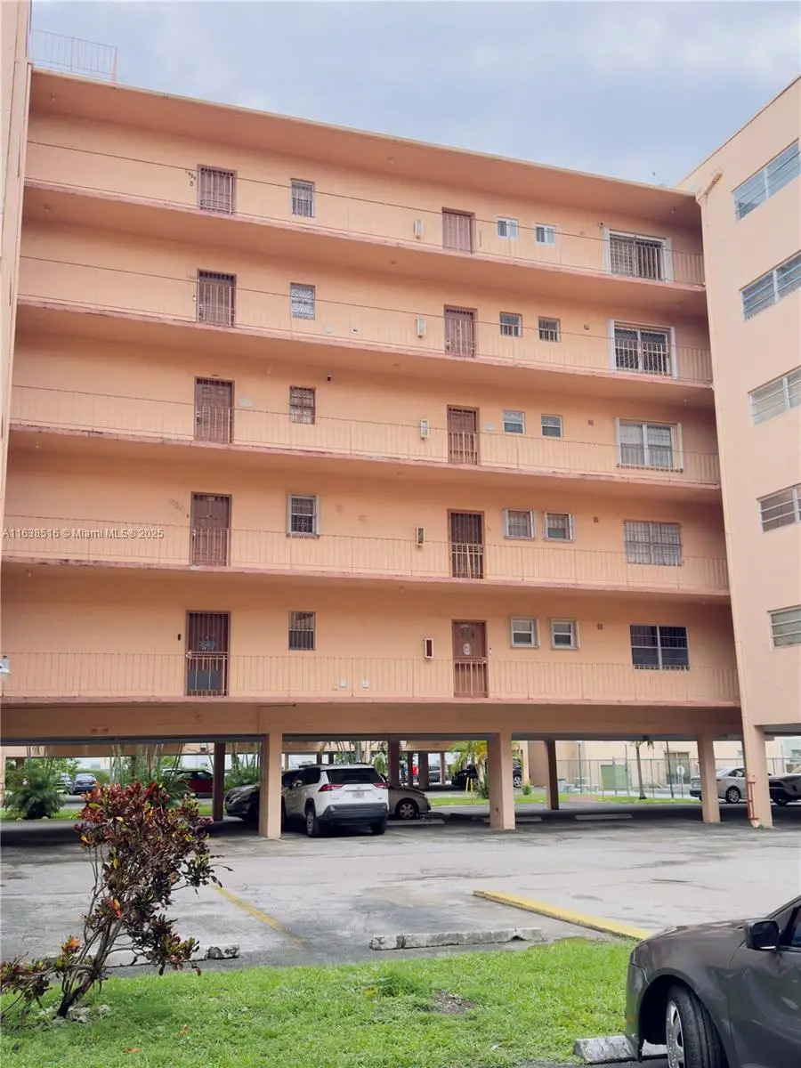 440 E 23rd St #1219, Hialeah, FL 33013 - Image #1