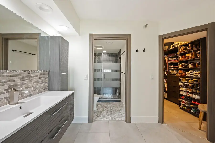 3500 Mystic Pointe Dr #1801, Aventura, FL 33180 - #3