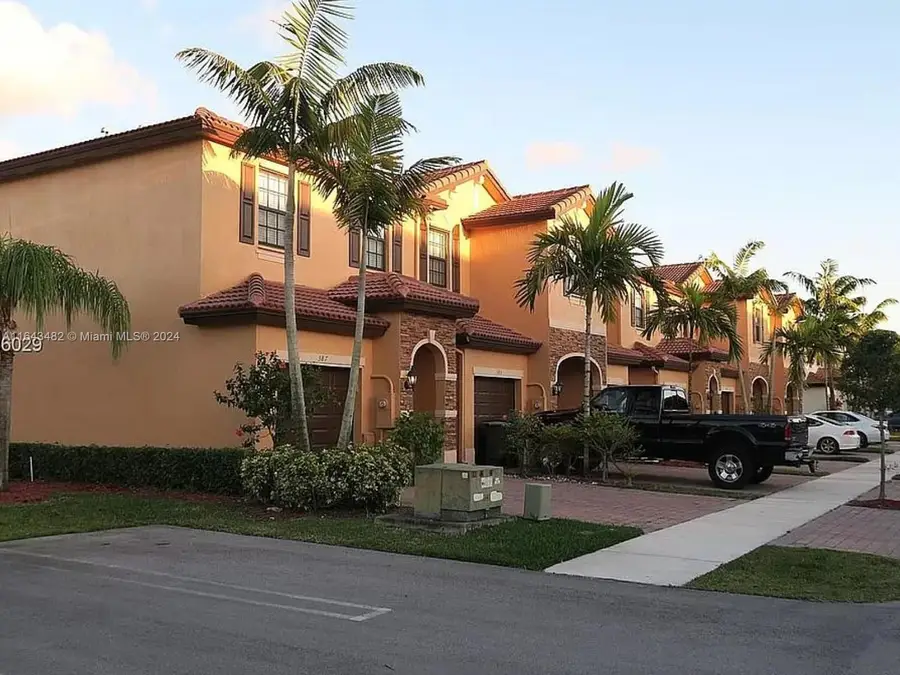 387 NE 37th Ter, Homestead, FL 33033 - Image #3