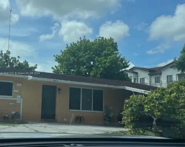 360 NW 207th St, Miami Gardens, FL 33169