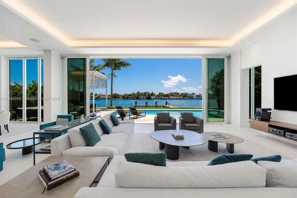 1844 Daytonia Rd, Miami Beach, FL 33141