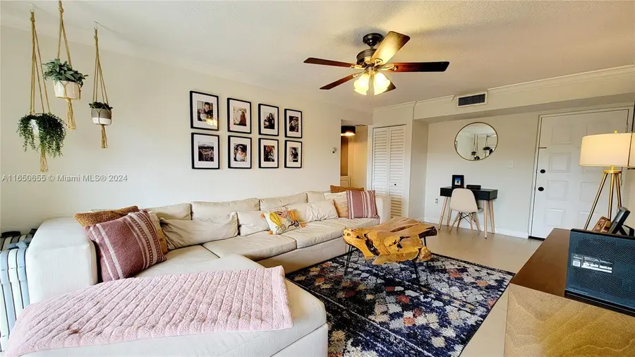 6305 Gage Pl #309A, Miami Lakes, FL 33014 - #2