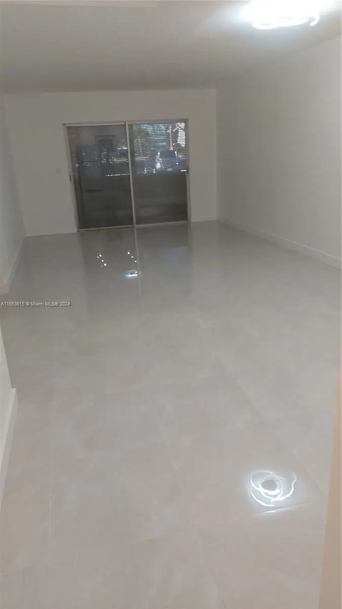 1201 S Hillcrest Ct #102, Hollywood, FL 33021 - Image #3