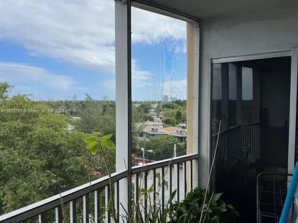 Address Withheld By Seller, Miami, FL 33179