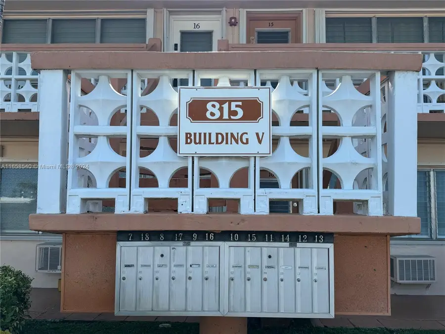 815 SW 10th Ter #15V, Hallandale Beach, FL 33009 - #2