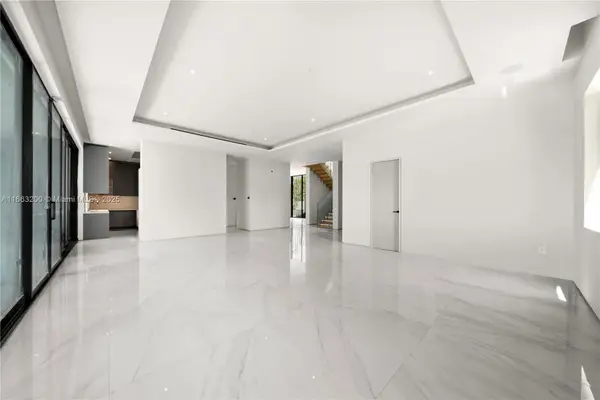 4430 Nautilus Dr, Miami Beach, FL 33140