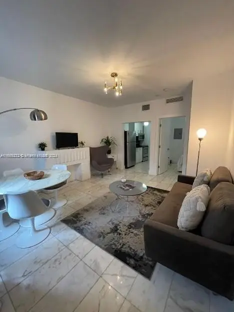 801 8th St #205, Miami Beach, FL 33139 - #2