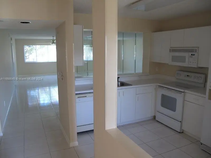 9511 Weldon Cir #G215, Tamarac, FL 33321 - Image #1