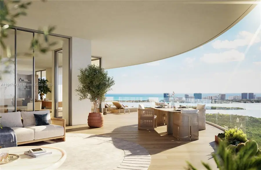 2411 Laguna Circle #2601, North Miami, FL 33181 - Image #3