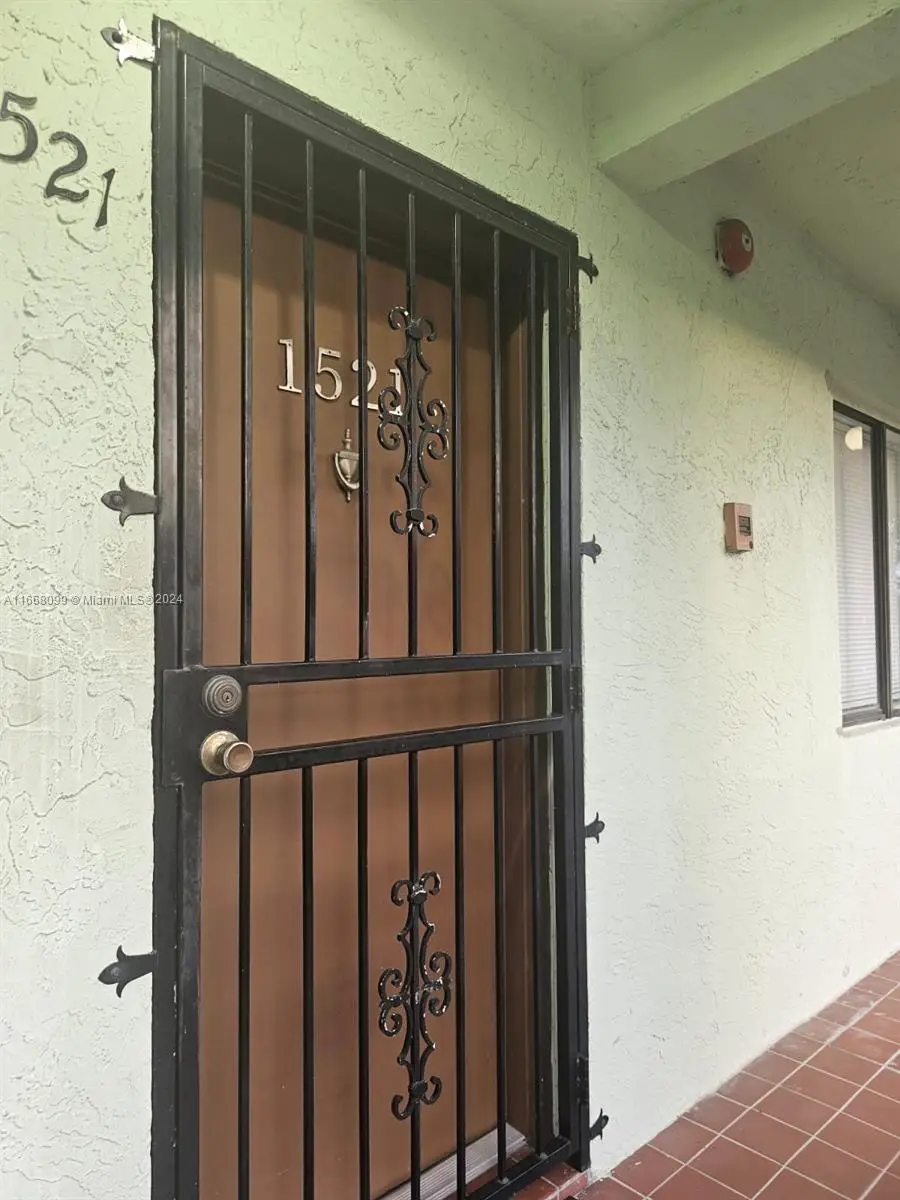 1521 W 42nd Pl #18, Hialeah, FL 33012 - Image #3