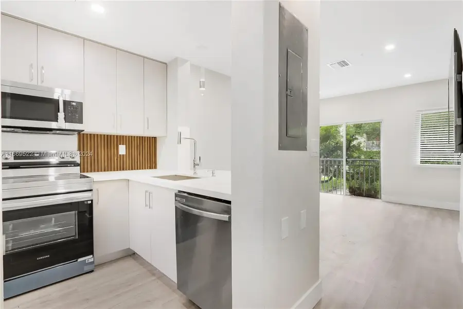 7991 NW 8th St #112B, Miami, FL 33126 - Image #3