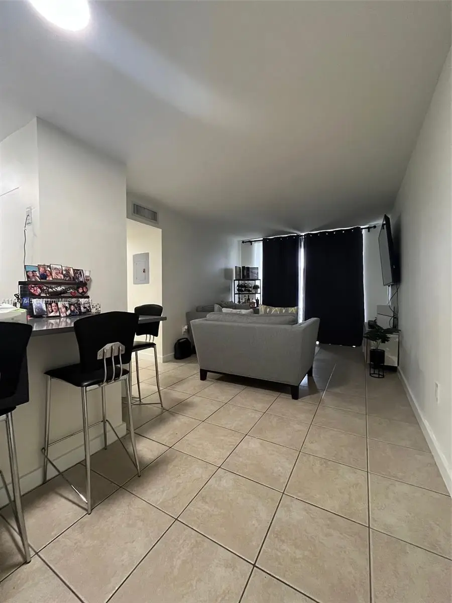8075 NW 7th St #109, Miami, FL 33126 - Image #2