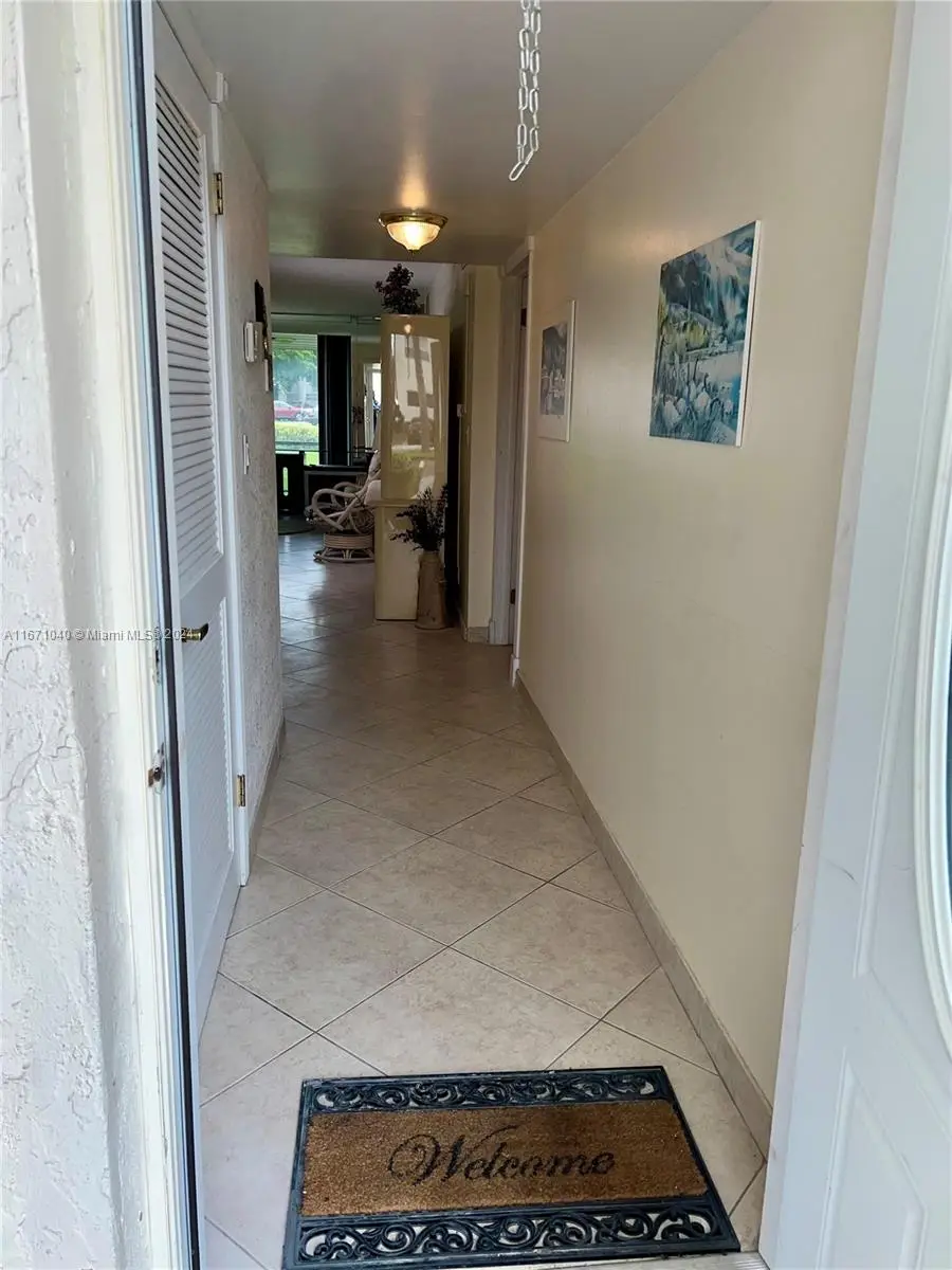 9720 S Hollybrook Lake Dr #101, Pembroke Pines, FL 33025 - Image #3
