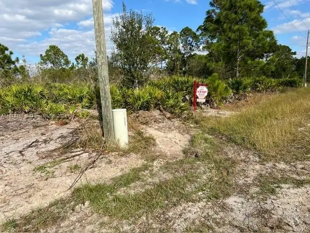 2708 38 St W, Lehigh Acres, FL 33971 - Image #2