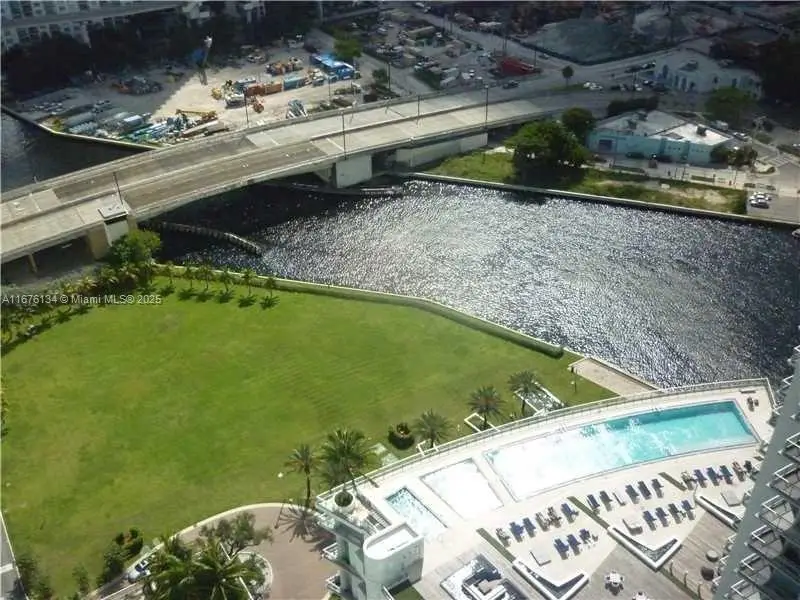 90 SW 3 St #3210, Miami, FL 33130 - Image #2