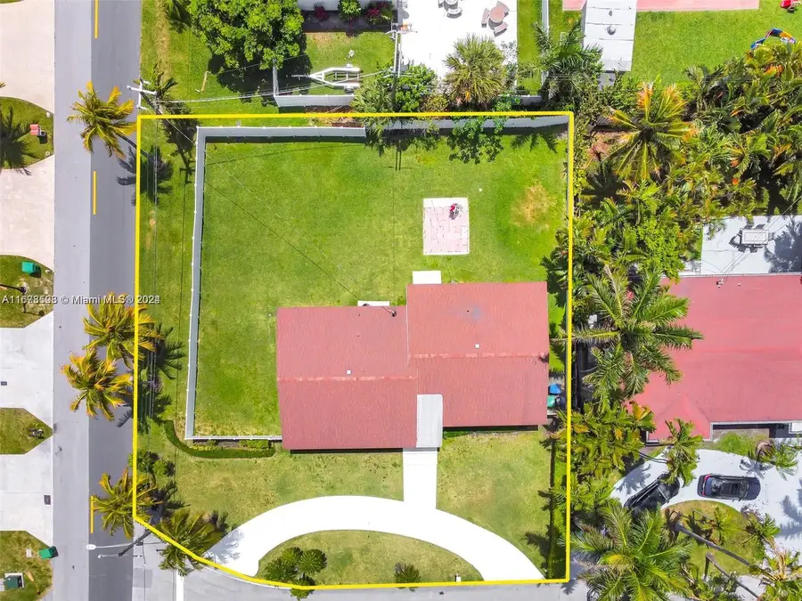 200 188th St, Sunny Isles Beach, FL 33160 - Image #2